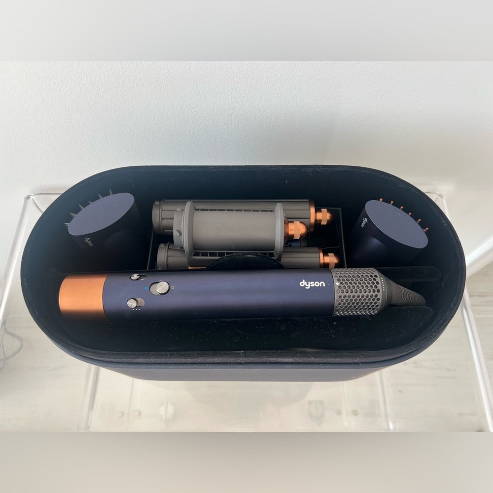 Dyson Airwrap in Prussian Blue/Rich Copper